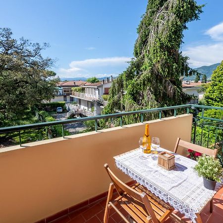 Апартаменти New Luxury 2Bdr Terrace, Views, Ac Марина-ді-Каррара Екстер'єр фото
