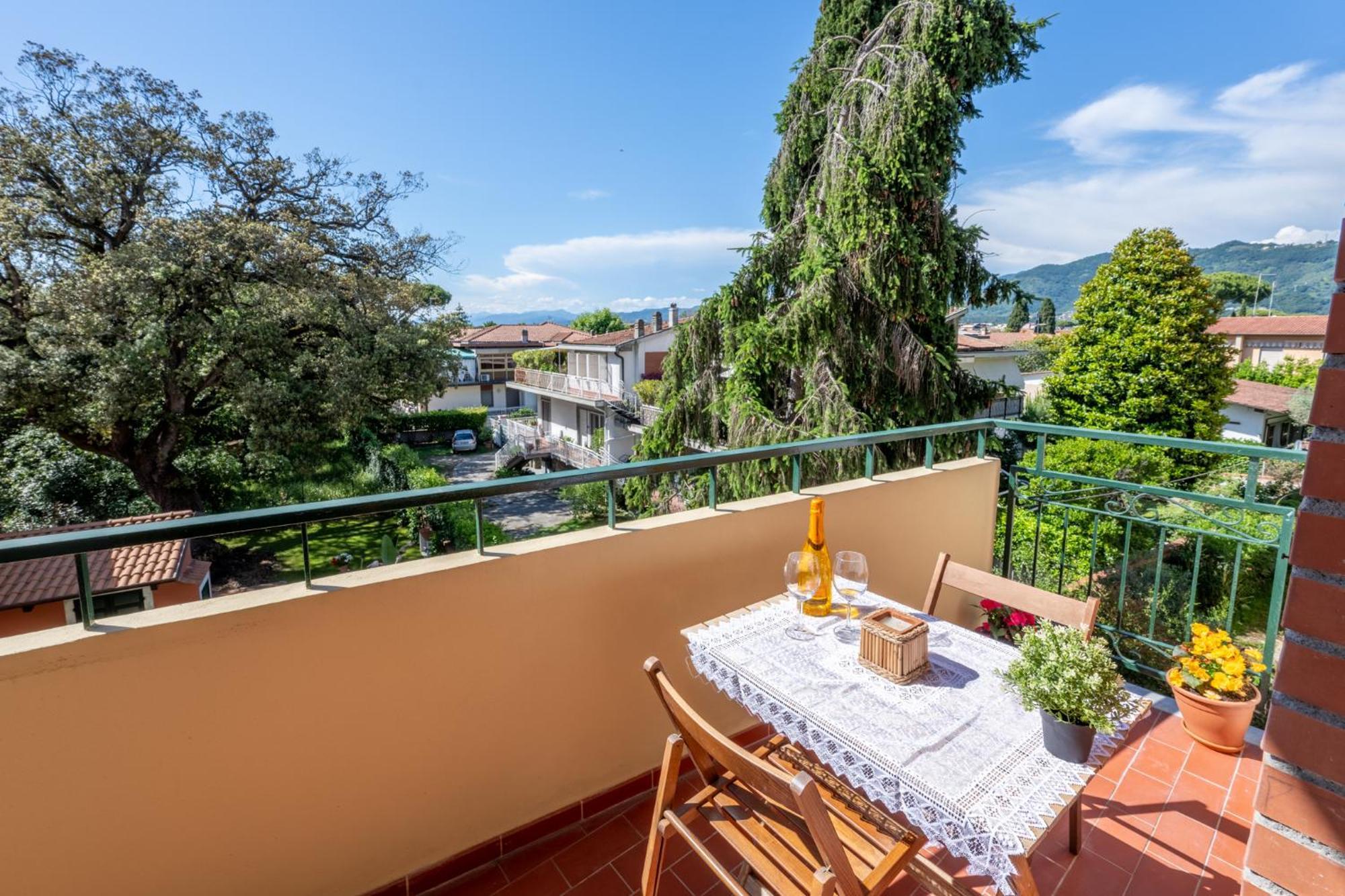 Апартаменти New Luxury 2Bdr Terrace, Views, Ac Марина-ді-Каррара Екстер'єр фото